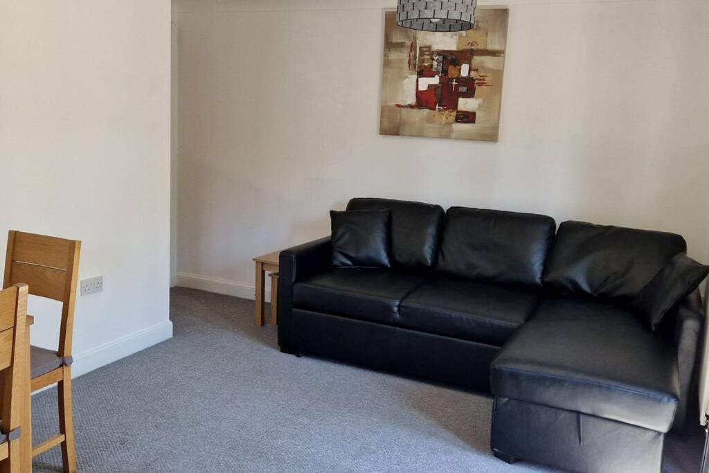 Greenhithe Cosy Apartment, Netflix And Sport Channels Exterior foto