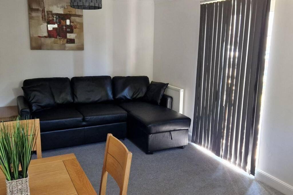 Greenhithe Cosy Apartment, Netflix And Sport Channels Exterior foto